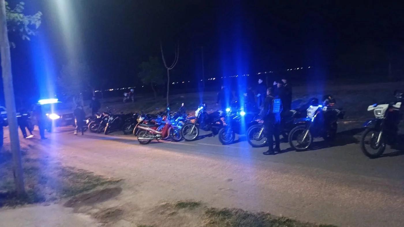 Operativo policial en fiesta clandestina: detenidos y secuestro de droga