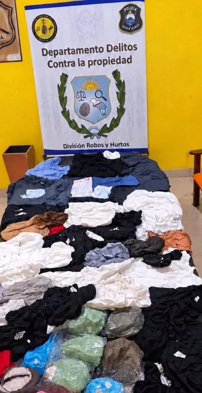 Recuperaron prendas de vestir y objetos personales en un procedimiento policial