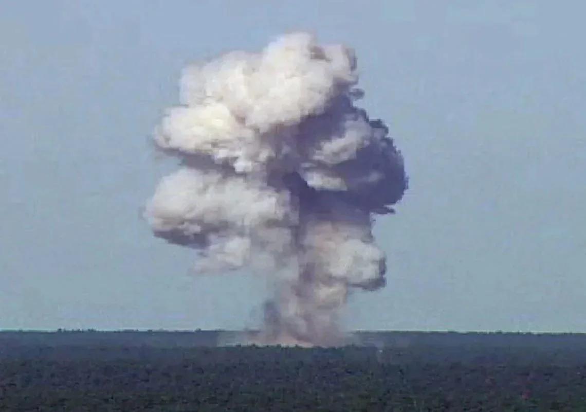 EE.UU. analiza usar la bomba más potente de su arsenal contra Irán