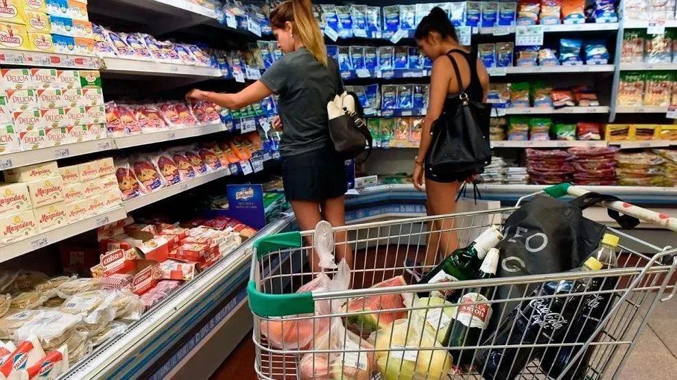 Llenar el changuito en La Rioja cuesta 931.735 pesos