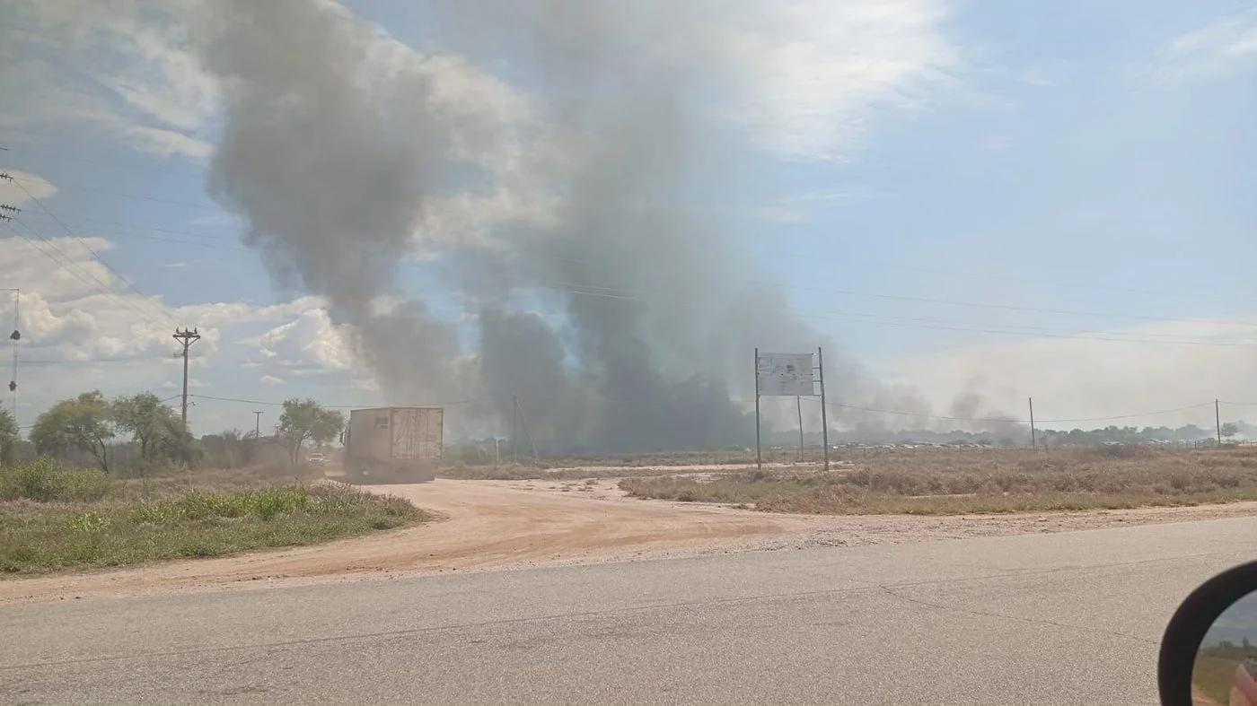 Incendio en predio fiscal sobre la Ruta 5