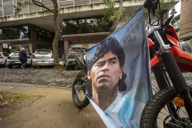 CUSTODIOS DE MARADONA DECLARAN EN JUICIO POR SU MUERTE