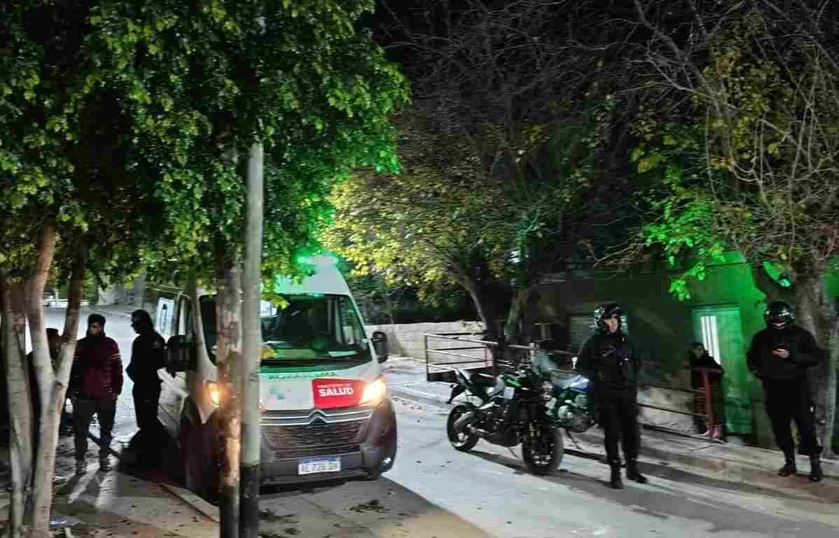 DOS DETENIDOS TRAS AGREDIR A POLICÍAS EN INTERVENCIÓN