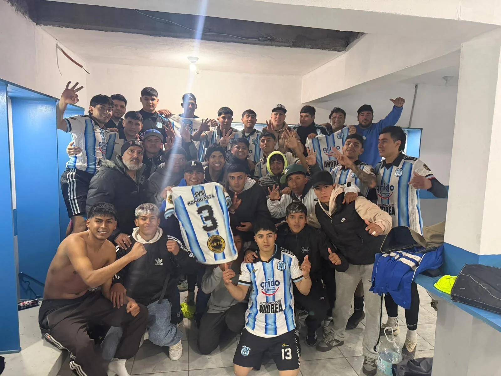 Joaquín Víctor González se escapa en la cima de la Liga Chileciteña
