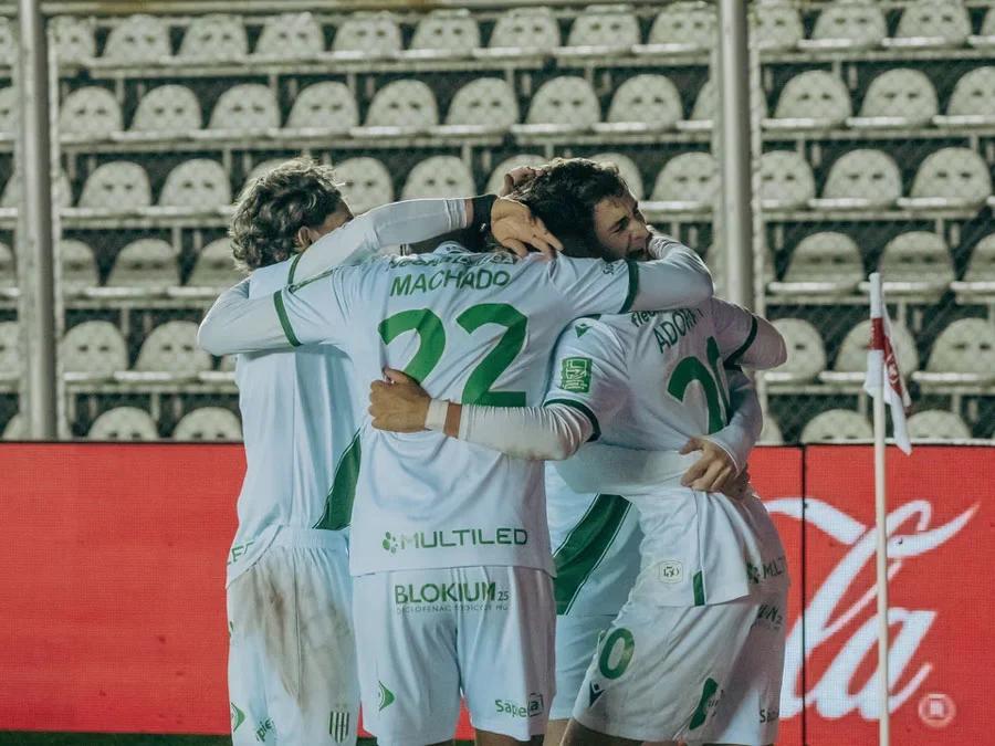 Banfield sufrio pero se metio en cuartos de la Copa Argentina