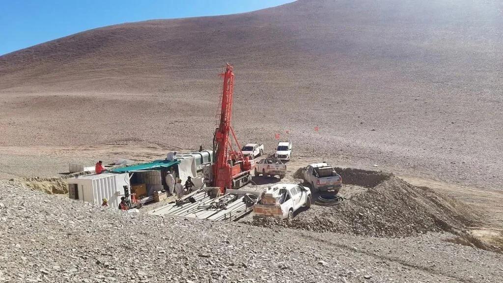 Hallan oro y plata en el proyecto minero Peñas Negras
