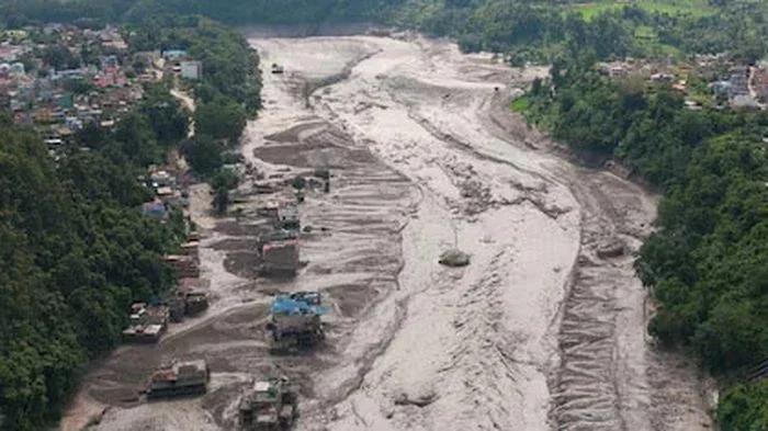 Tragedia por inundaciones en la frontera entre Nepal y China