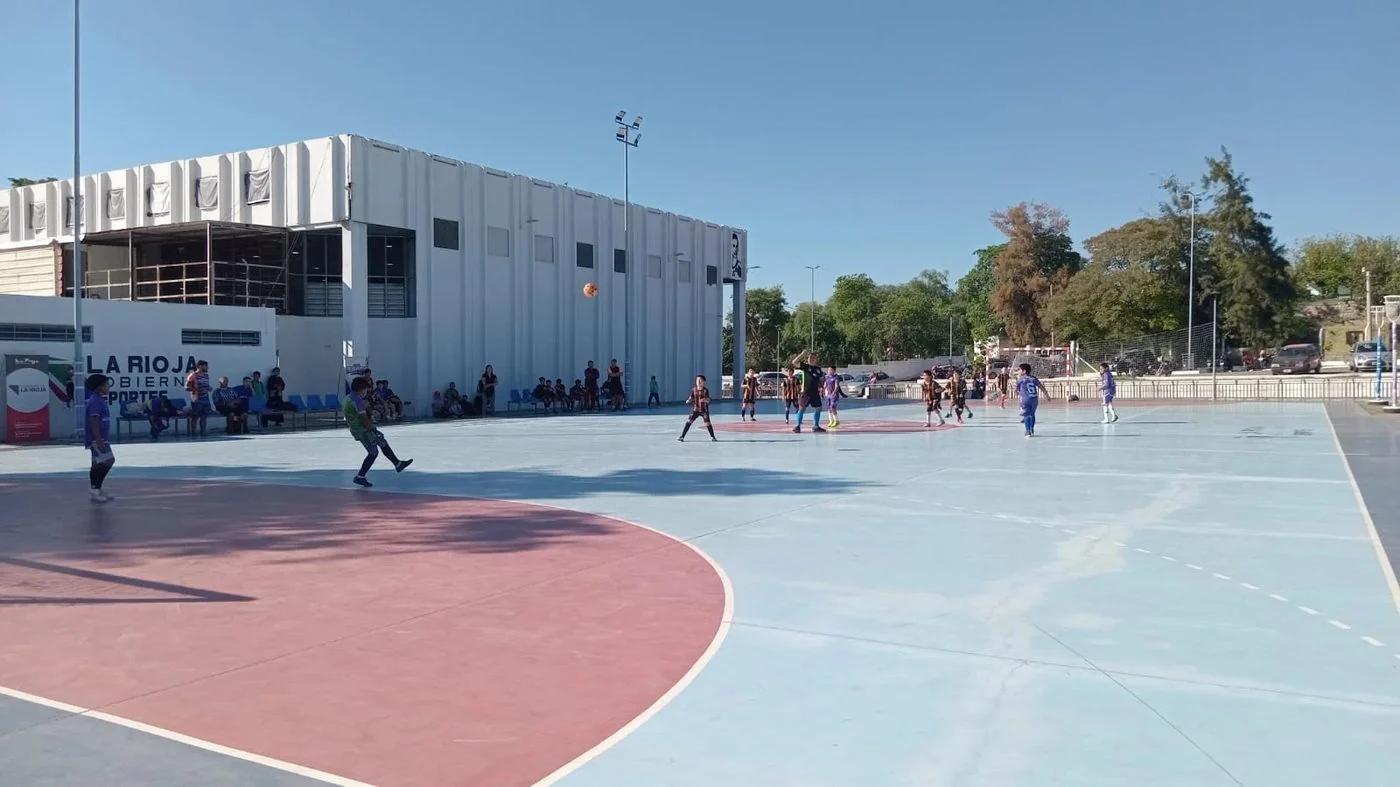 AGOSTO EN EL POLIDEPORTIVO EVITA: ACTIVIDADES PARA TODOS