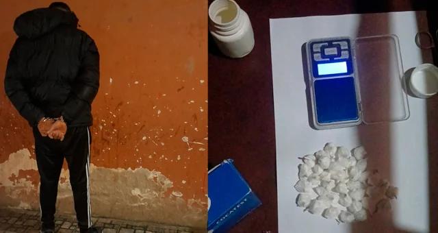 Detuvieron a un hombre con estupefacientes en el barrio Cáritas