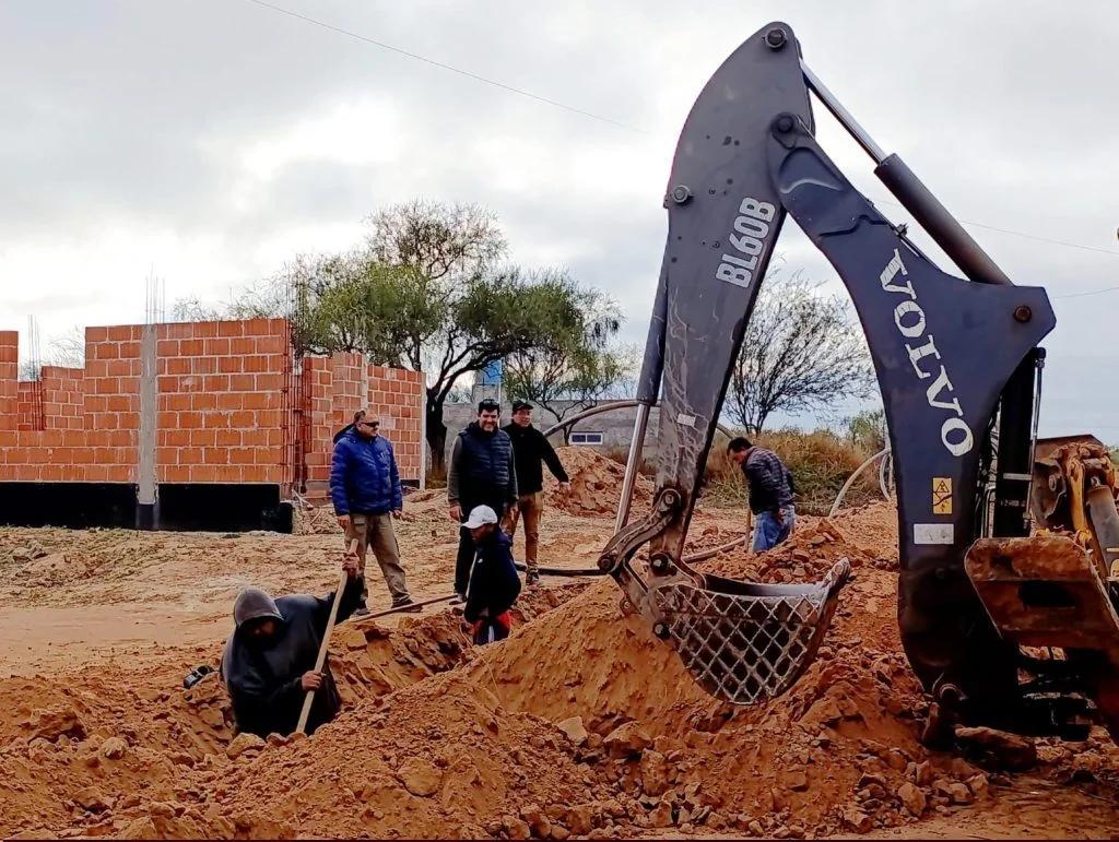 La Provincia llevó agua potable segura a familias de Chepes con una nueva amplia