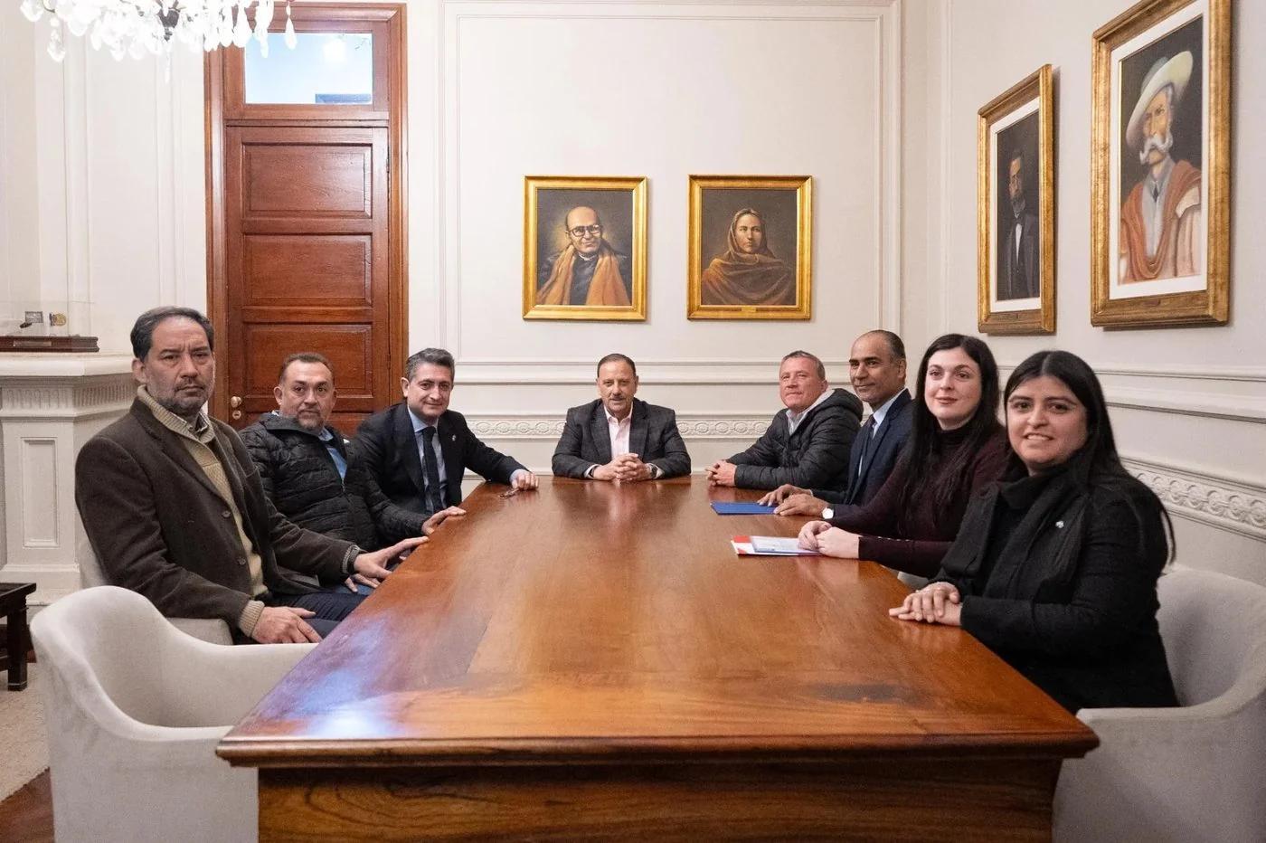 Chilecito: avanzan convenios para adjudicar 210 terrenos y digitalizar trámites