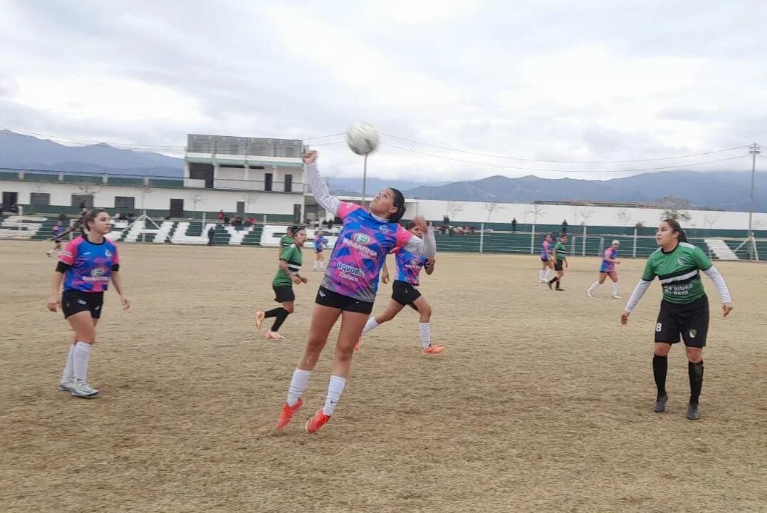 Newells firme en la cima y Atletico se prende en el femenino
