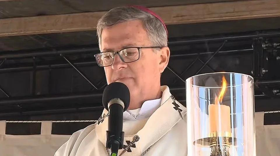 EL ARZOBISPO GARCÍA CUERVA PIDE A SAN CAYETANO APOYO