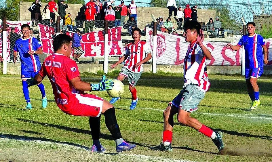 ESTUDIANTES AVANZA A CUARTOS TRAS ELIMINAR A UNIÓN