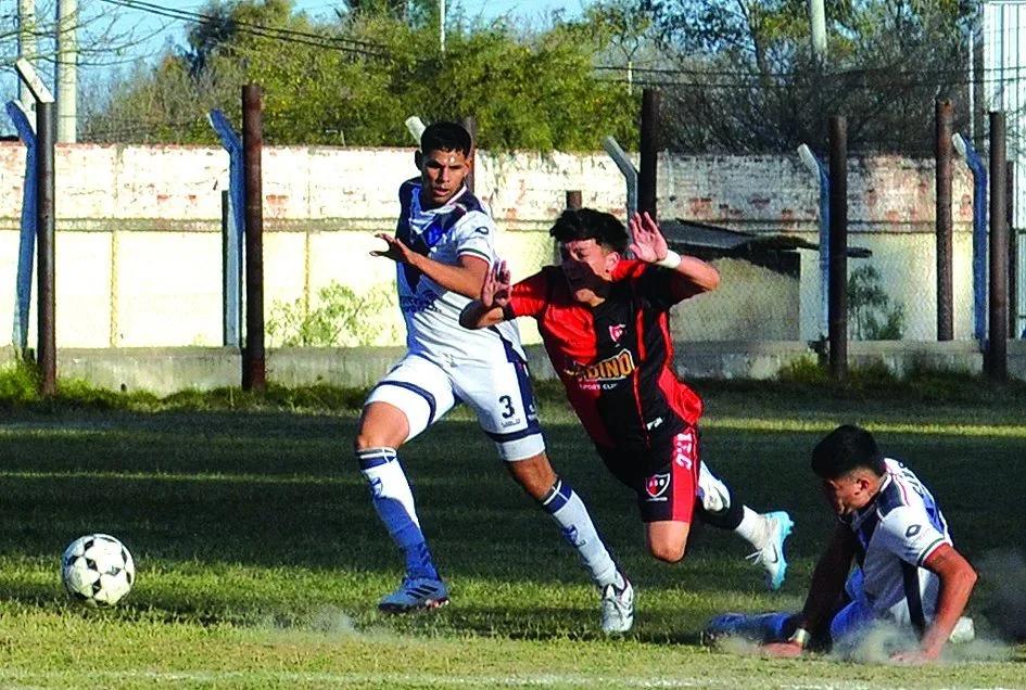 ANDINO SE CLASIFICA A CUARTOS TRAS ELIMINAR A VÉLEZ