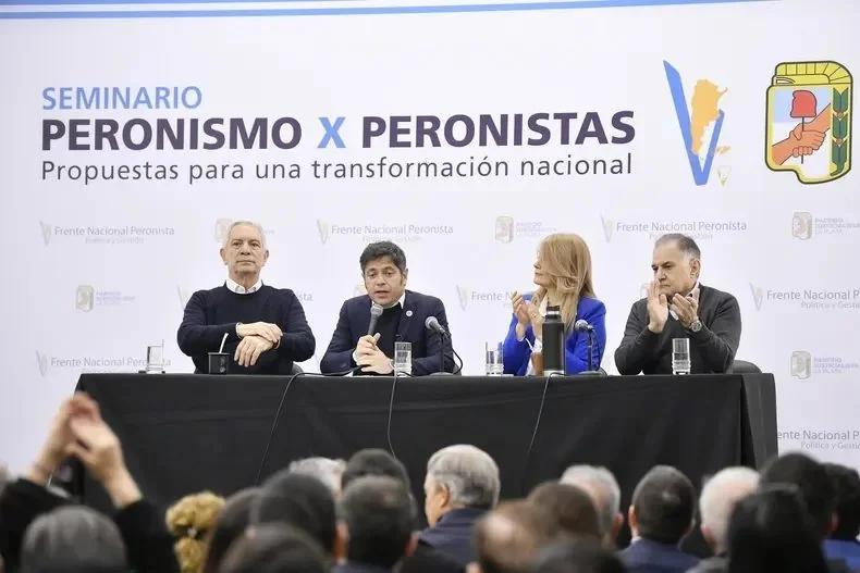Santiago Azulay representó a La Rioja en un encuentro peronista con Kicillof
