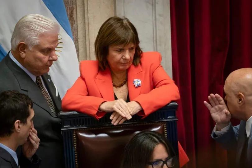 OFICIALISMO ELIMINA CLAUSULA DE VENTA DE TIERRAS A EXTRANJEROS