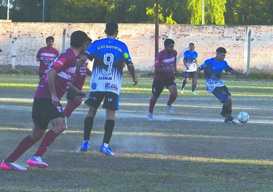 San Román derrotó a Alas y se metió entre los ocho mejores