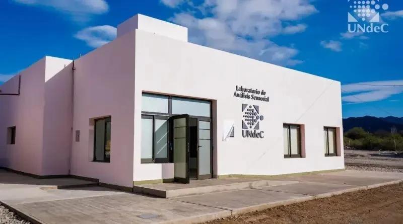 Inauguraron el primer laboratorio de análisis sensorial de aceites en Chilecito