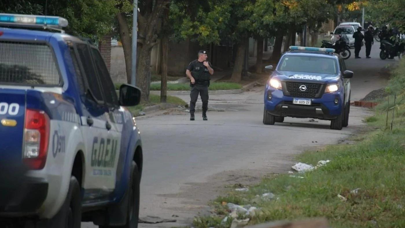 Hallaron el cuerpo de un bebé en una plaza de Villa de María del Río Seco
