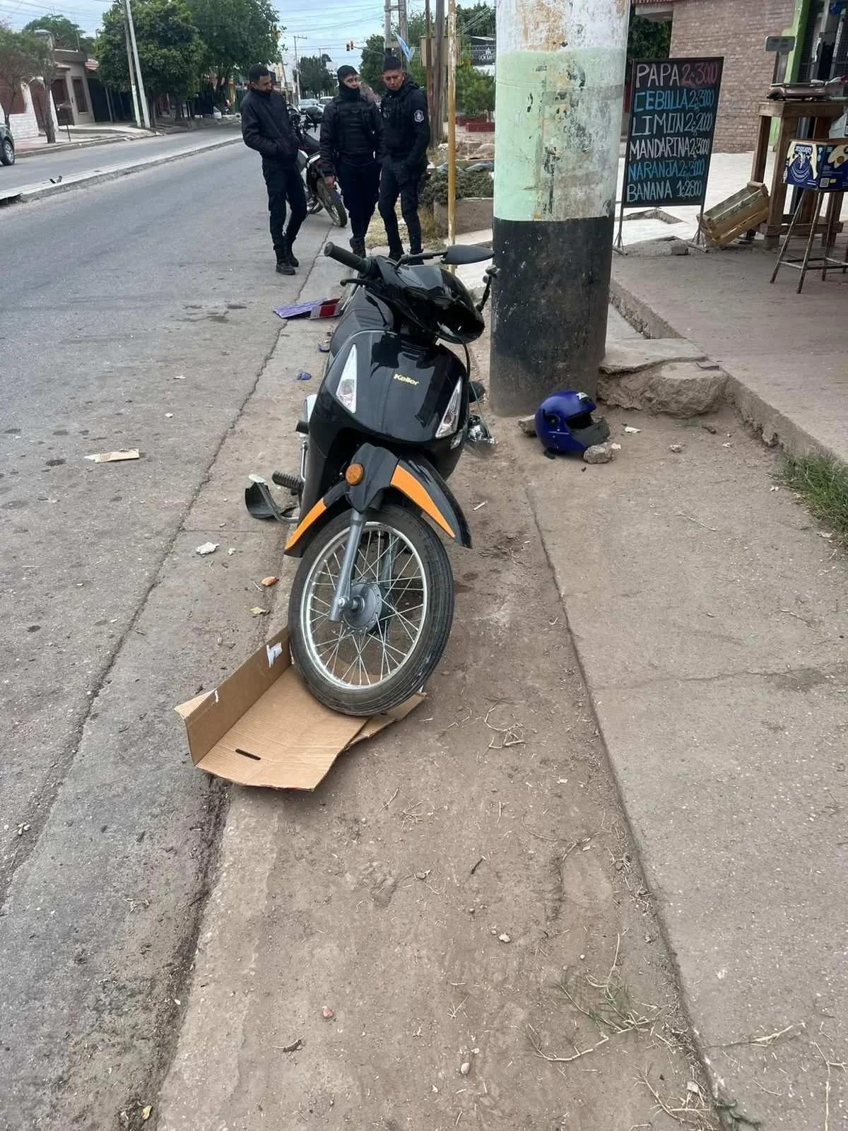 Motociclista sufrió heridas graves tras descompensarse en la vía pública