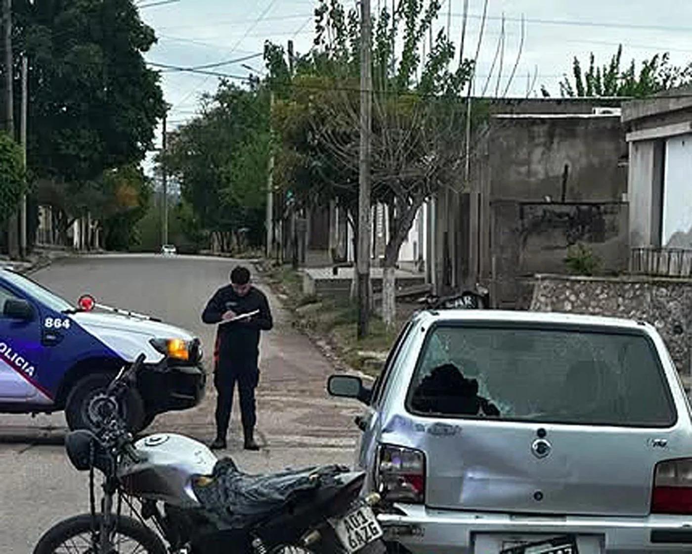 Conducía con 1,43 de alcohol y chocó un auto estacionado