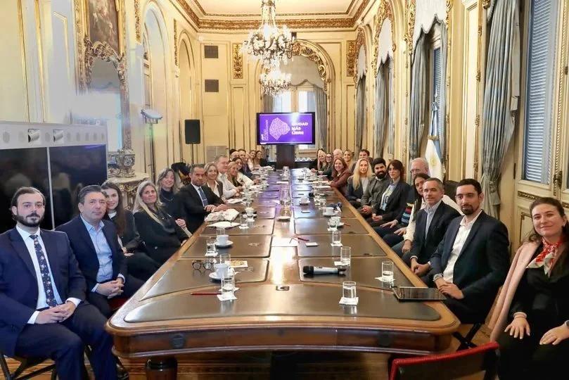 El Gobierno envía el Presupuesto 2027 al Congreso