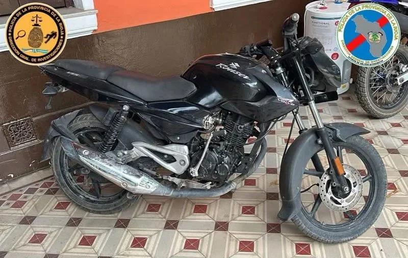 Recuperaron una motocicleta vinculada a una causa por defraudación
