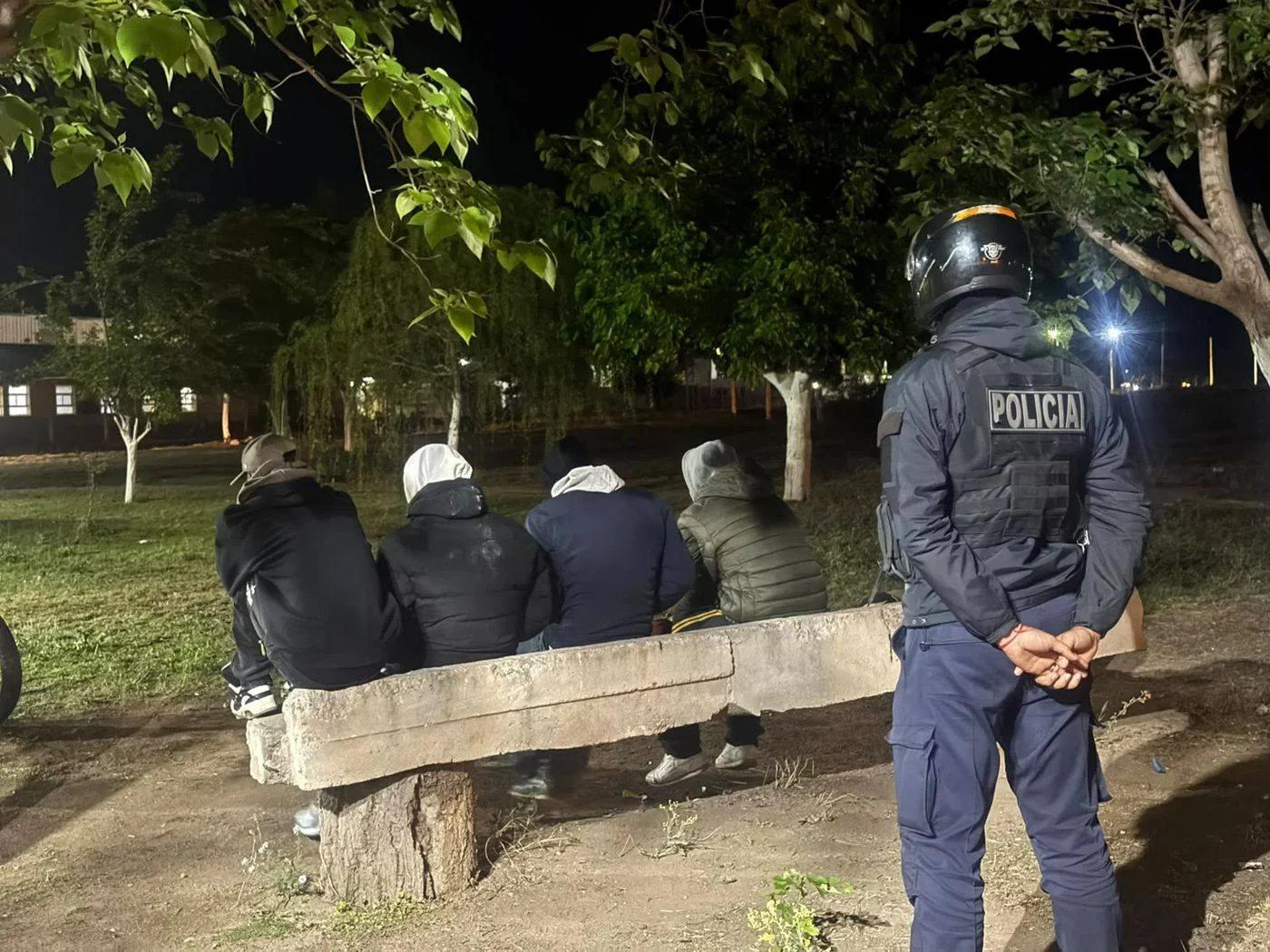 Cinco jóvenes demorados tras incidentes en la Escuela 416