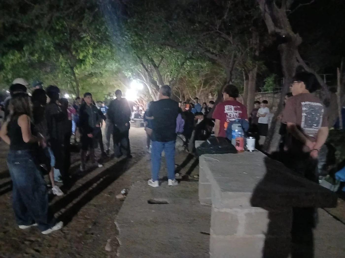Incautaron bebidas alcohólicas en un festejo estudiantil en Anguinán