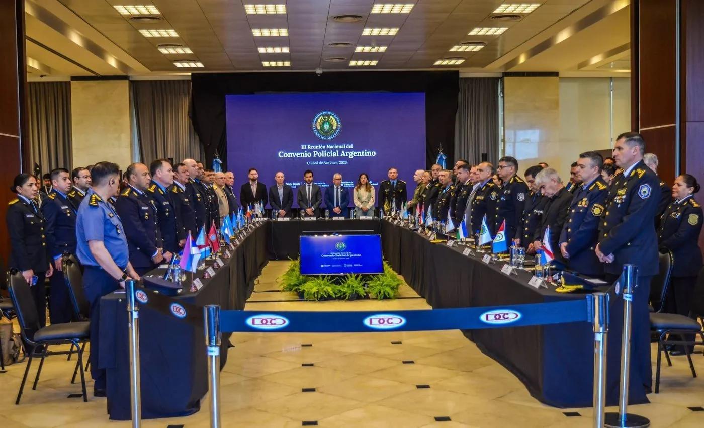 Distinguen el profesionalismo y la solidaridad de la Policía de La Rioja