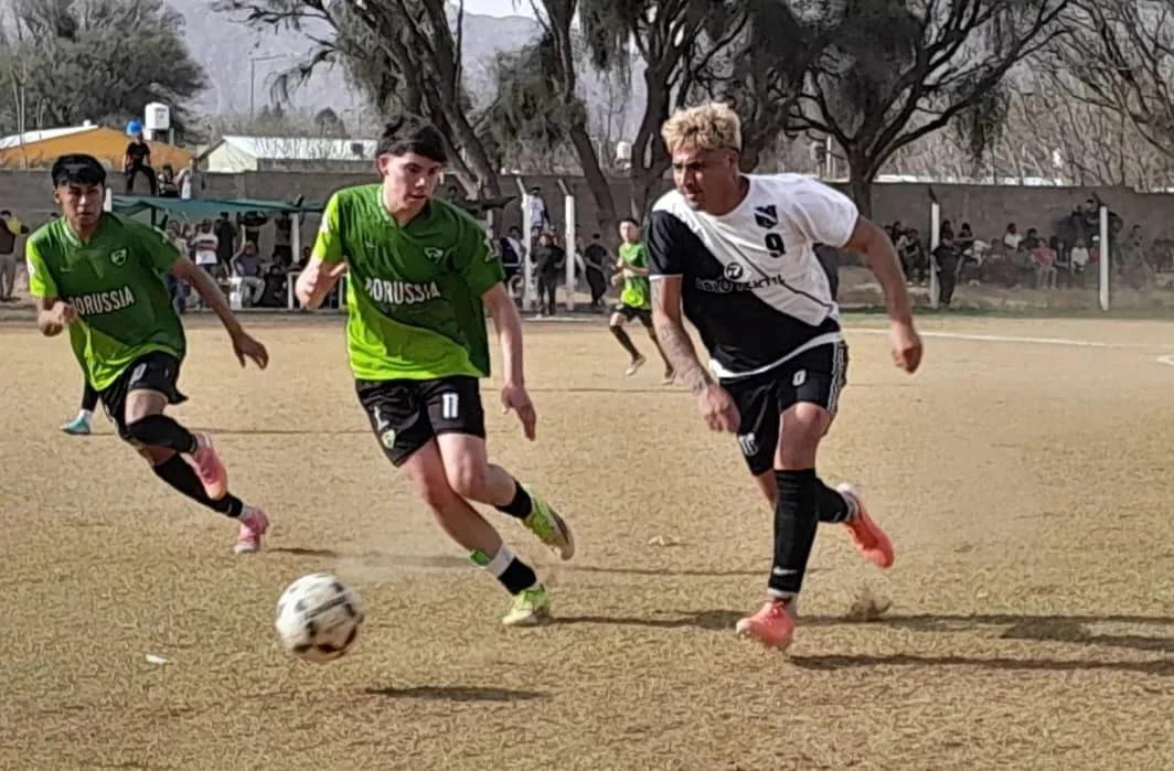 San Vicente e Independiente jugarán la final de la Liguilla en Famatina