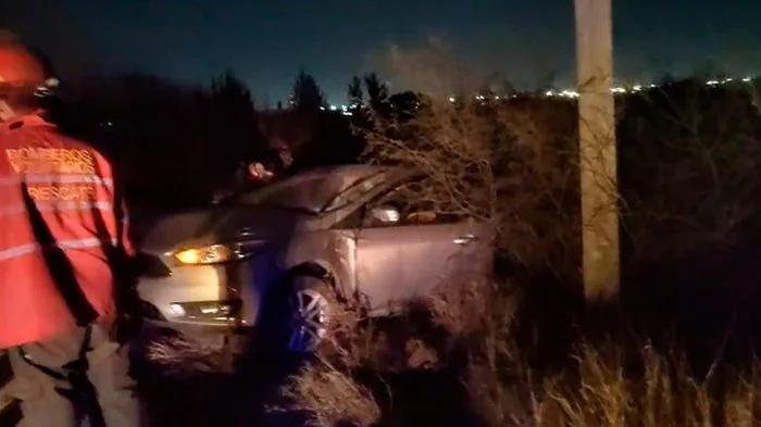 Joven resultó ileso tras chocar contra un pilar y dejar sin luz a dos barrios