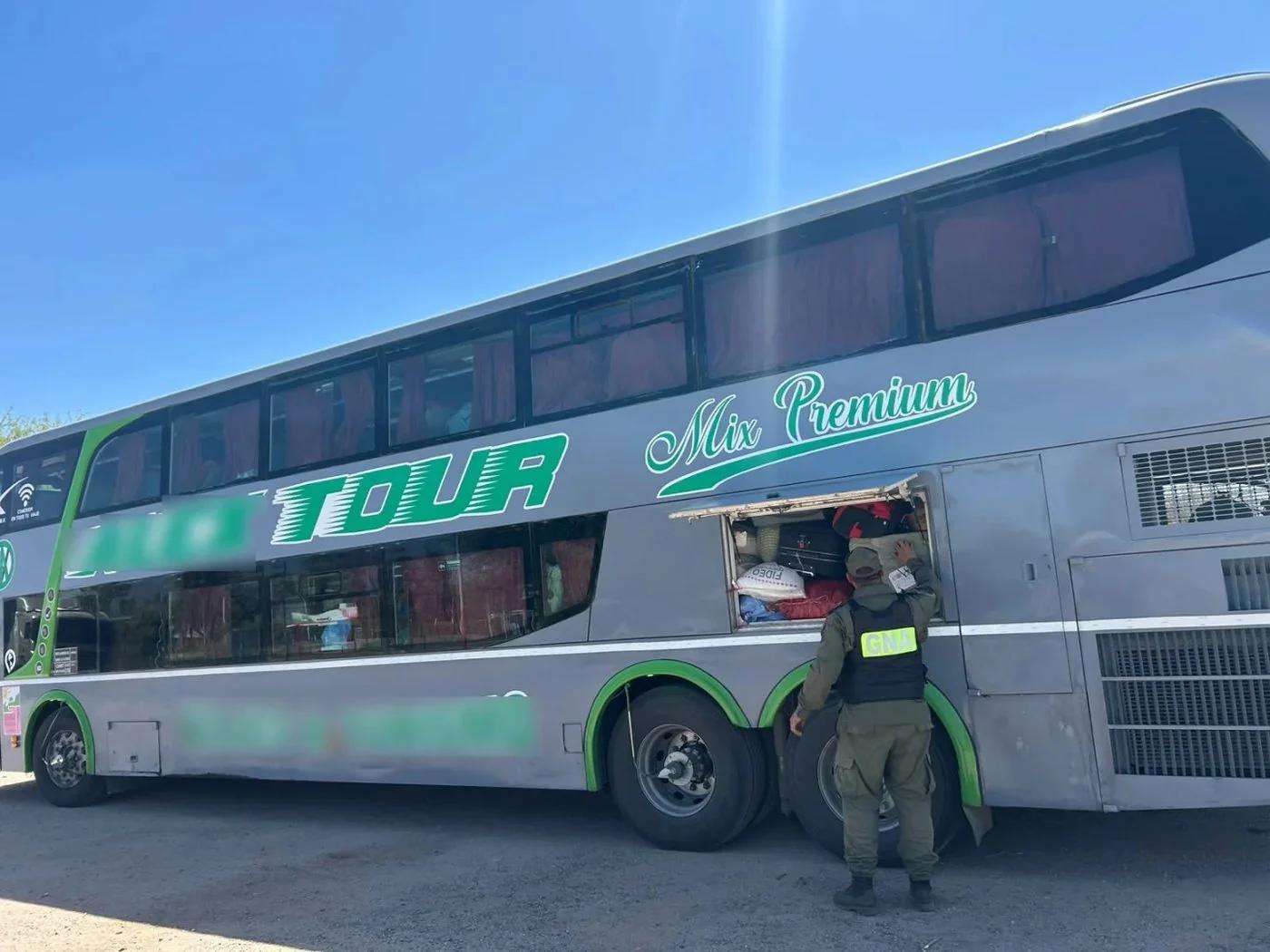 Gendarmería incautó mercadería de contrabando en la Ruta 5