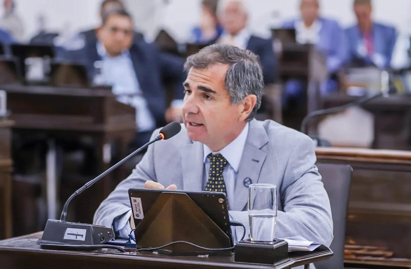 El radicalismo riojano busca lista de unidad para sus internas