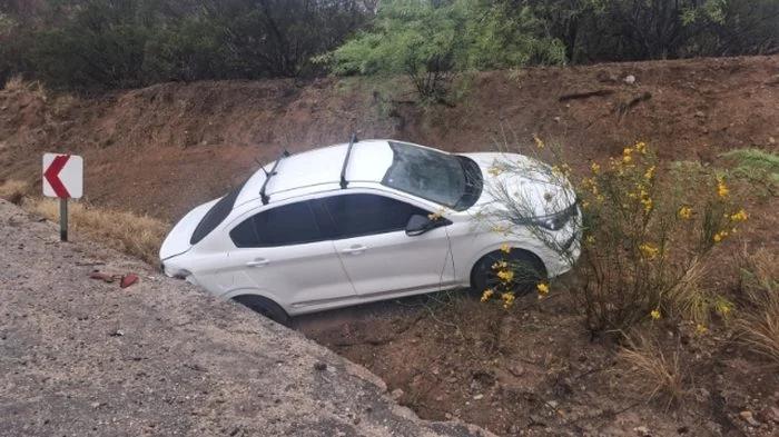 Siniestro vial en Ruta 9: auto terminó en una zanja