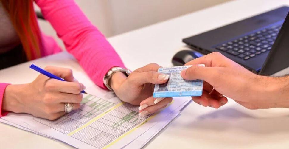 Aclaración sobre licencias para vehículos con caja automática