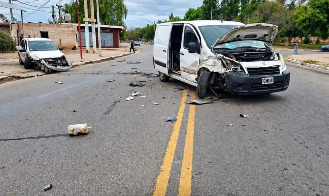 Choque frontal tras quedarse dormido al volante en Nonogasta