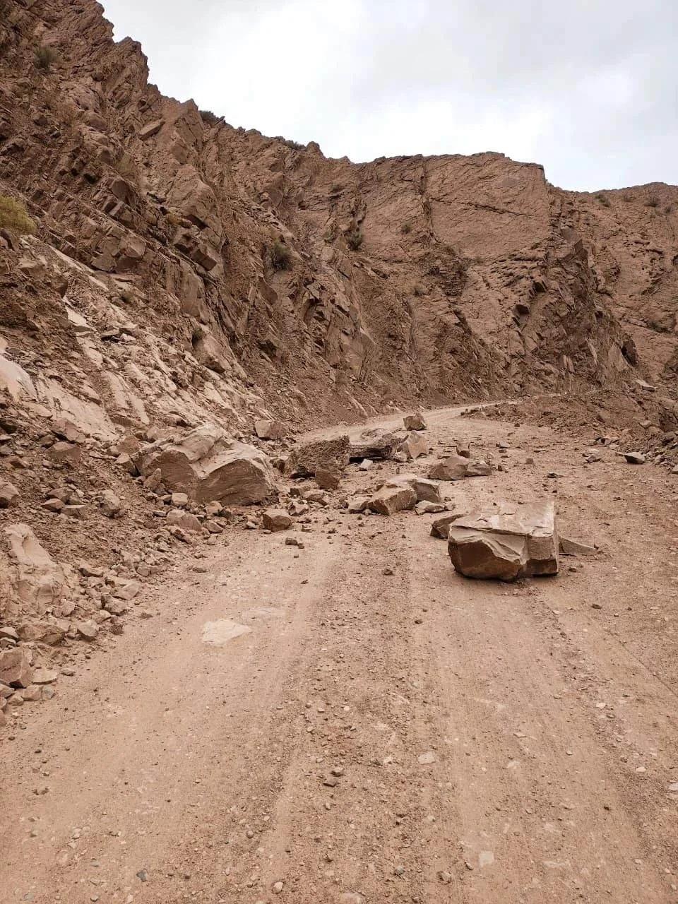 Habilitaron el tránsito en la Cuesta de La Troya tras un derrumbe