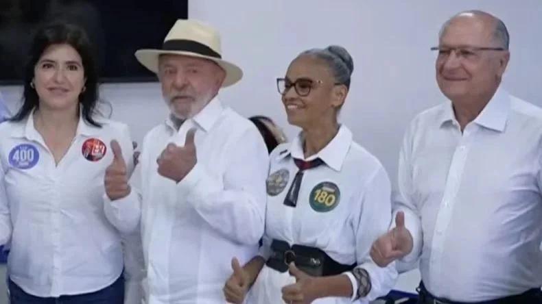 Lula da Silva votó en San Pablo: se define el futuro de Brasil