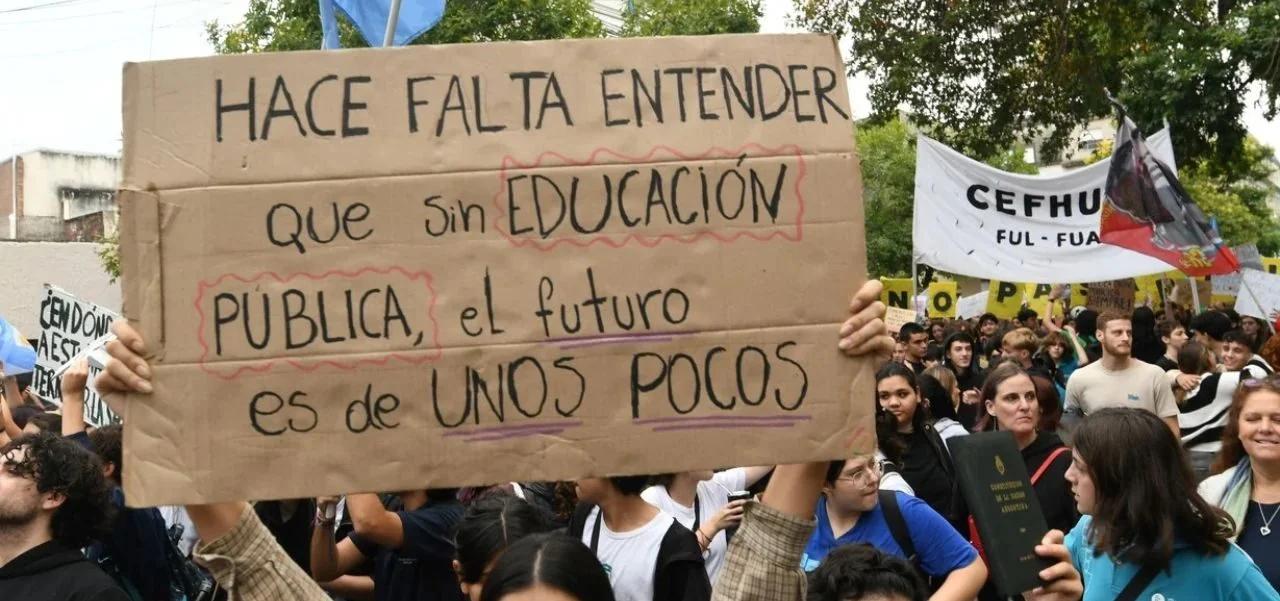 La Rioja se suma a la Marcha Federal Universitaria