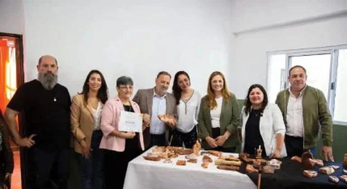 Capacitaron a emprendedores en artesanía en piedra en Chepes