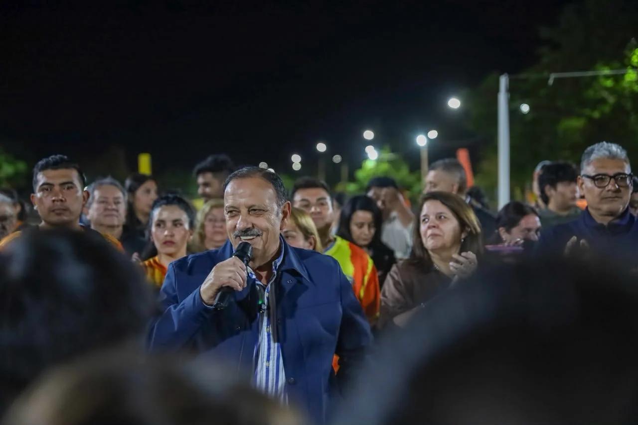 Inauguraron nuevas luminarias en la avenida Madre Teresa de Calcuta