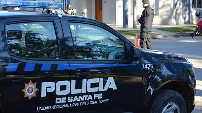 Hallaron un arma en la cartuchera de un niño en un jardín de infantes