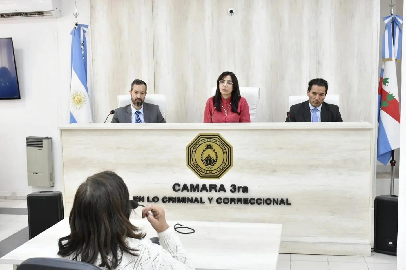 Jornada de testimonios clave en juicio por abuso sexual