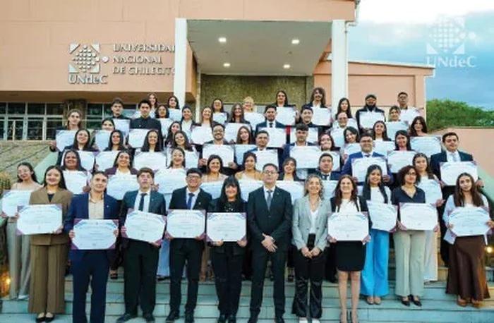 La Universidad Nacional de Chilecito entregó títulos a 59 nuevos profesionales